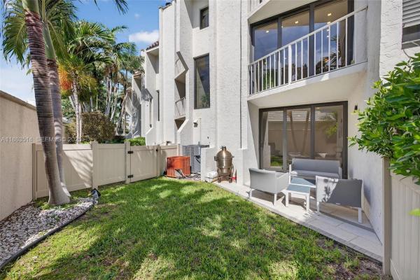 1223 Hillsboro Mile #4, Hillsboro Beach, Florida 33062, image 1