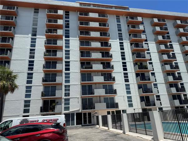 Inland Towers, 2075 NE 164 St 105, North Miami Beach, Florida 33162, image 1
