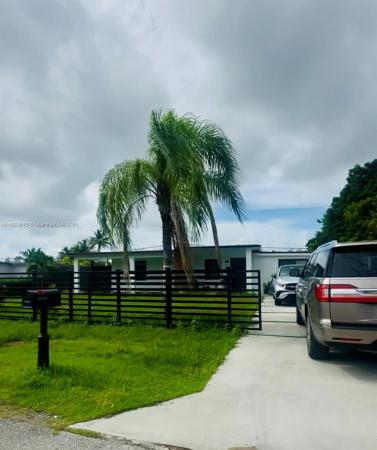 14970 Leisure Dr, Homestead, Florida 33033, image 1