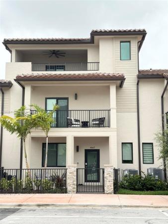 4867 NW 84th Ave, Doral, Florida 33166, image 1