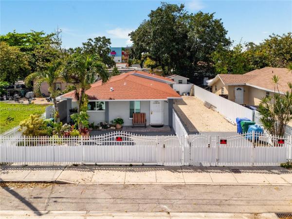 Allapattah Homesites, 1864 NW 27th St #*, Miami, Florida 33142, image 1