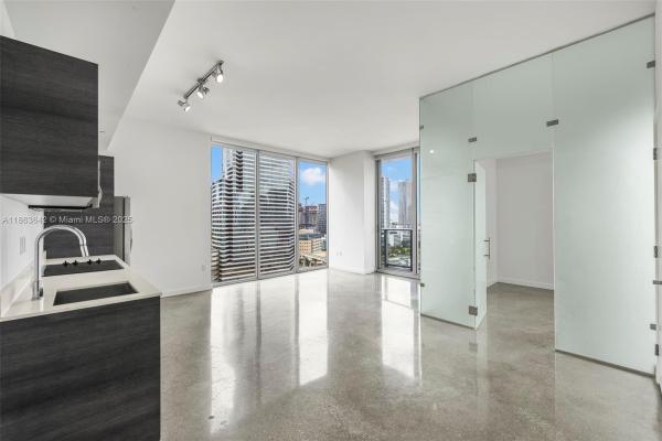 Centro, 151 SE 1st St 1711, Miami, Florida 33131, image 1