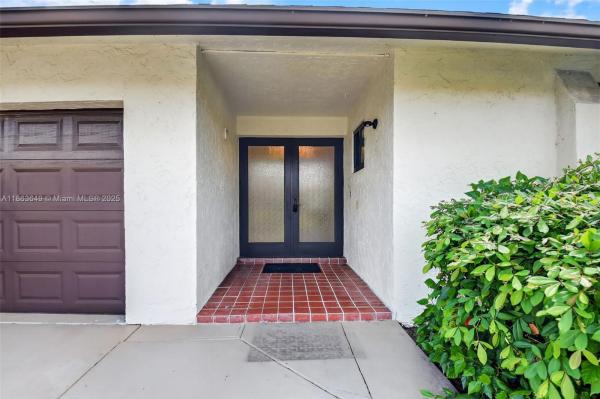 Buttonwood, 6490 Lakemont Cir, Greenacres, Florida 33463, image 3