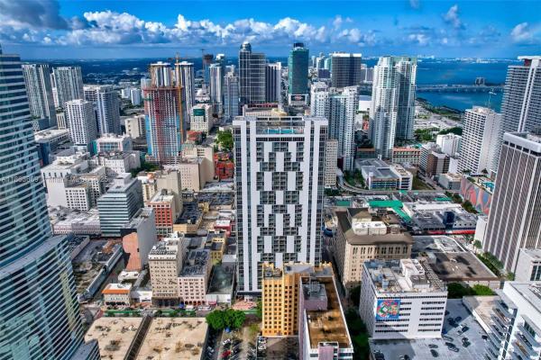 Centro, 151 SE 1st St 1601, Miami, Florida 33131, image 1
