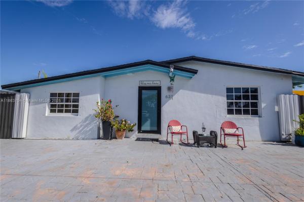 Essex Village, 631 SE 3rd Pl, Hialeah, Florida 33010, image 2