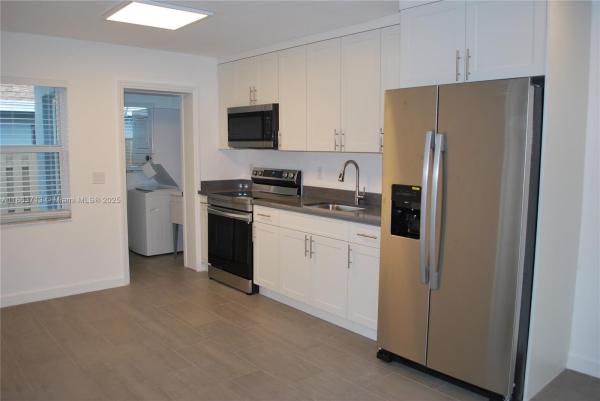 Feller Estates, 3621 NE 1st Ter, Oakland Park, Florida 33334, image 1