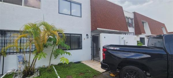 319 NW 109th Ave #6A, Unincorporated Dade County, Florida 33172, image 1