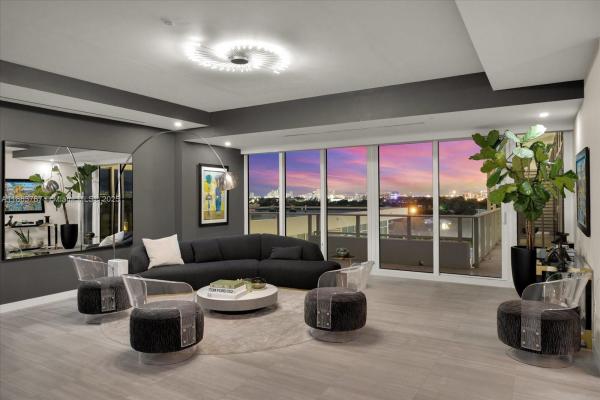 The Ritz-Carlton South Beach, 4701 N Meridian Ave 510, Miami Beach, Florida 33140, image 1