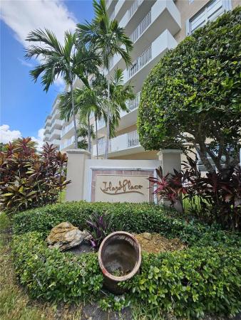 Island Place At North Bay Village, 1455 N Treasure Dr #7G, North Bay Village, Florida 33141, image 1