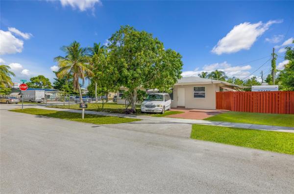 Floral Heights, 4100 SW 18th Ct, Fort Lauderdale, Florida 33317, image 2
