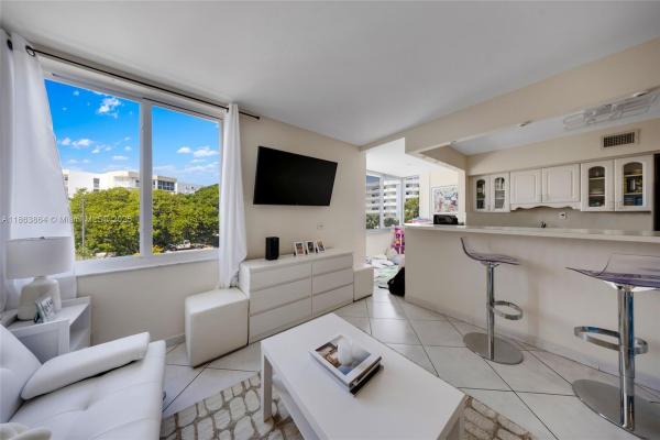 Caribbean Breeze, 250 180th Dr 352, Sunny Isles Beach, Florida 33160, image 1