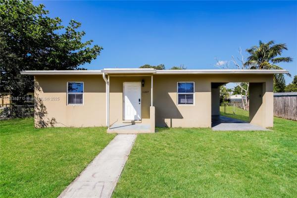Lauderdale Manors, 1207 NW 13th Ln, Fort Lauderdale, Florida 33311, image 1