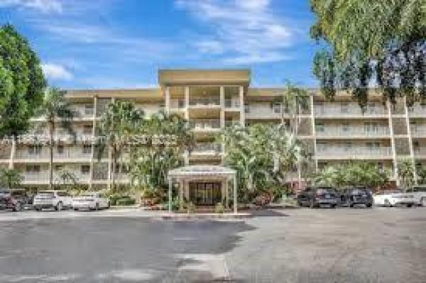 Palm-Aire Country Club 9, 804 Cypress Blvd #407, Pompano Beach, Florida 33069, image 1
