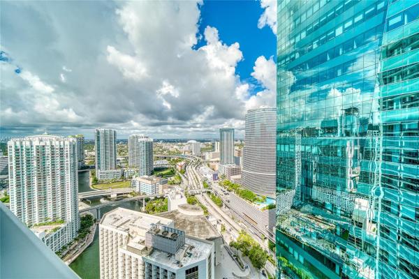 Epic Hotel & Residences, 200 Biscayne Boulevard Way 4411, Miami, Florida 33131, image 1