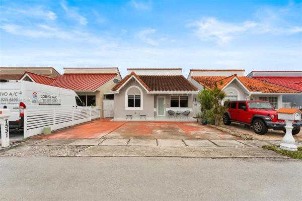 El Prado Country Club, 7531 W 29th Way, Hialeah, Florida 33018, image 1