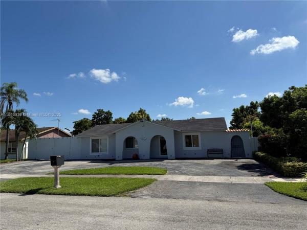 6553 SW 148th Pl, Miami, Florida 33193, image 1