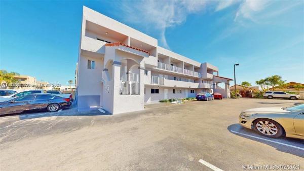 Terrazas Del Sol, 2670 W 76th St #208, Hialeah, Florida 33016, image 1
