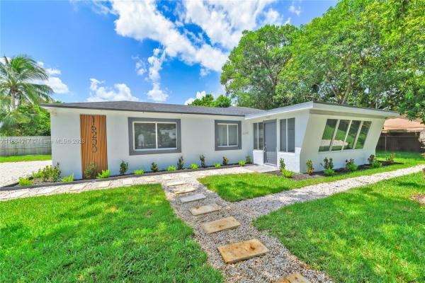 16200 NE 3rd Ave, Miami, Florida 33162, image 1