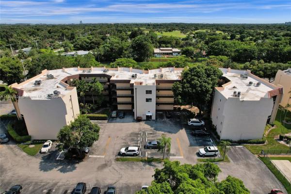 Plantation Club, 6655 W Broward Blvd #309, Plantation, Florida 33317, image 1