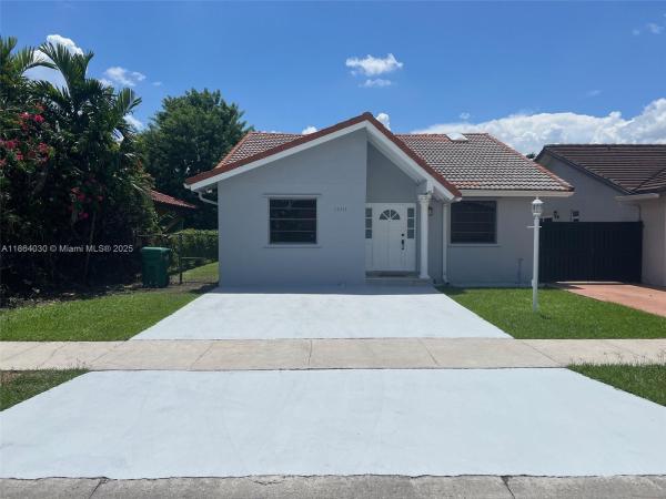 13310 SW 40th St, Unincorporated Dade County, Florida 33175, image 1
