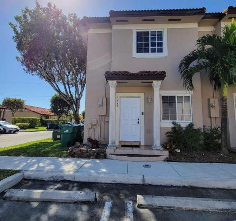 13758 SW 170th Ln, Miami, Florida 33177, image 1