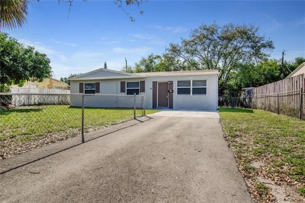 Boulevard Heights, 800 N 64th Ave, Hollywood, Florida 33024, image 1