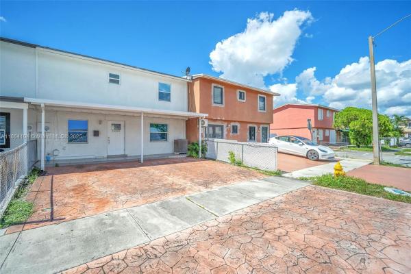 Kings Gardens, 19328 NW 46th Ave, Miami Gardens, Florida 33055, image 2
