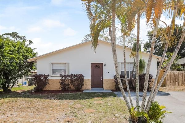 Greenacres No HOA, 432 Perry Ave, Greenacres, Florida 33463, image 1