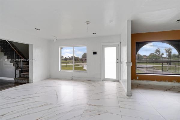 Lake Lucerne, 20401 NW 22nd Ave, Miami Gardens, Florida 33056, image 2