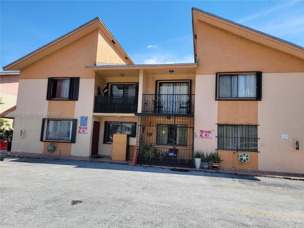 1760 W 60 St 1, Hialeah, Florida 33012, image 1
