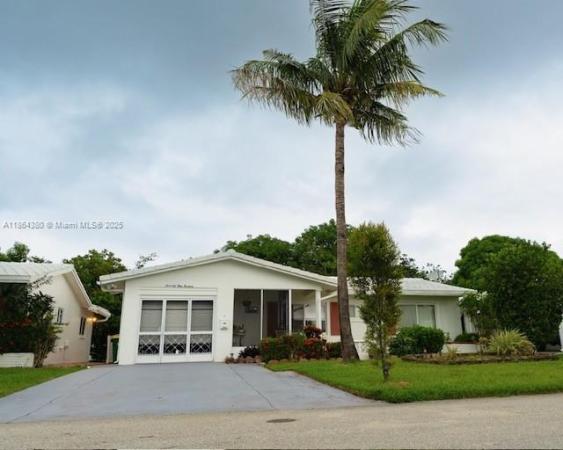 Faircrest 14, 7113 NW 71st St, Tamarac, Florida 33321, image 2