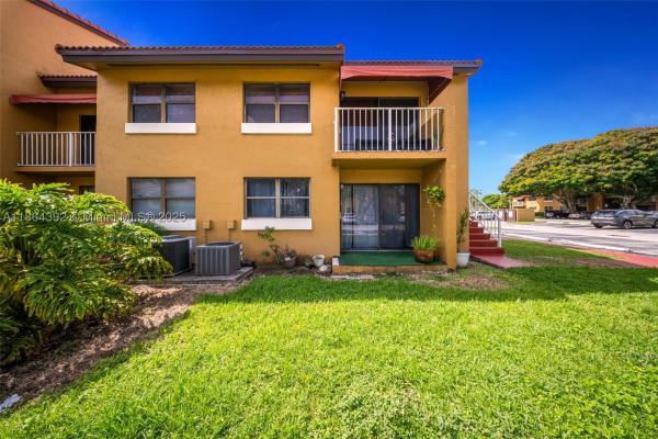 The Courts At Kendall, 15620 SW 80th St #H-101, Kendall West, Florida 33193, image 1