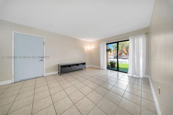 The Courts At Kendall, 15620 SW 80th St #H-101, Kendall West, Florida 33193, image 3