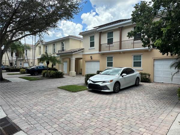 Catalina Lakes, 197 E Santa Barbara Way, Palm Beach Gardens, Florida 33410, image 1