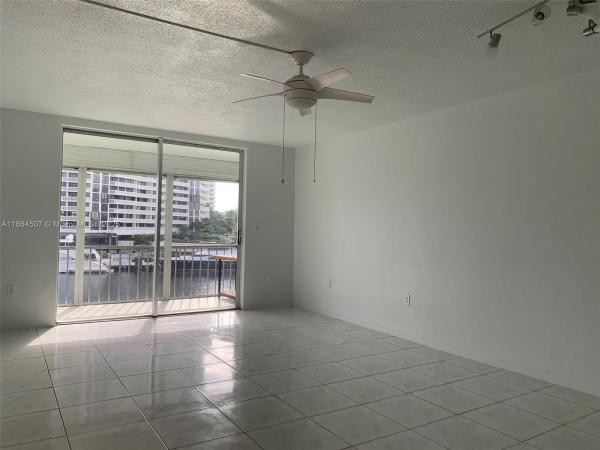 Point East, 3030 Marcos Dr #T412, Aventura, Florida 33160, image 3