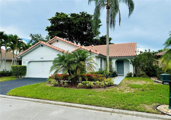 Patio Homes 1 At Country Isles, 2208 Charleston #2208, Weston, Florida 33326, image 1