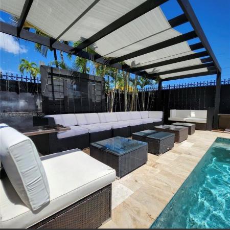 Durniers, 1700 SW 16th Ter, Miami, Florida 33145, image 1