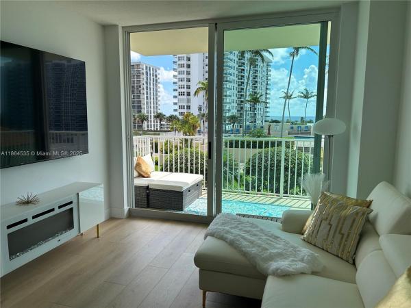The Tides At Bridgeside Square, 3020 NE 32nd Ave #721, Fort Lauderdale, Florida 33308, image 2