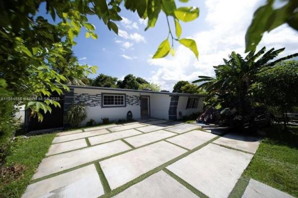 520 NE 175th St, Miami, Florida 33162, image 1