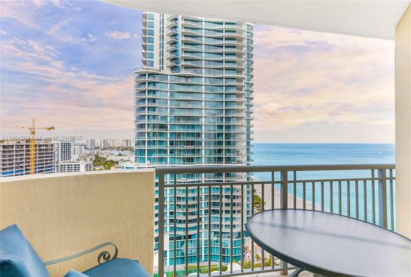 DoubleTree By Hilton Ocean Point Resort & Spa, 17375 Collins Ave #2207, Sunny Isles Beach, Florida 33160, image 2