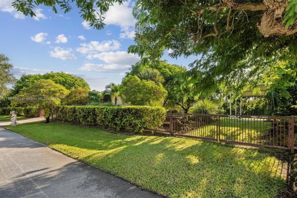 Herman Hills, 17625 SW 91st Ave, Palmetto Bay, Florida 33157, image 2