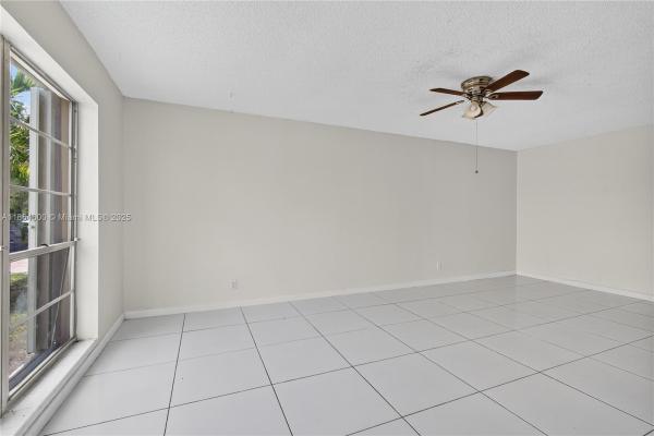 Knollwood Club, 2089 E Bond Dr, West Palm Beach, Florida 33415, image 3