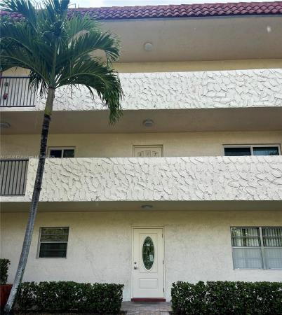 Hollybrook Golf & Tennis Club, 111 S Hollybrook Dr #107, Pembroke Pines, Florida 33025, image 1