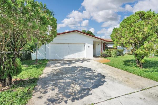 Flair, 4411 NW 14th St, Lauderhill, Florida 33313, image 2