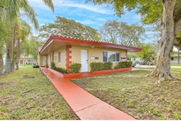 Fulford By The Sea, 17001 NE 20th Ave #1, North Miami Beach, Florida 33162, image 1