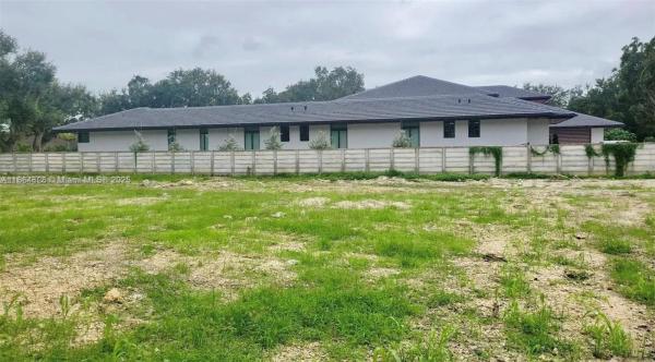 7775 SW 122 Ave, Unincorporated Dade County, Florida 33183, image 1
