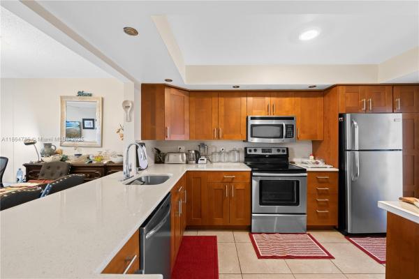 Lauderdale Oaks, 2901 NW 46th Ave #408, Lauderdale Lakes, Florida 33313, image 1