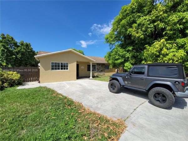 Emaus Pines, 11341 SW 163rd St, Palmetto Estates, Florida 33157, image 3