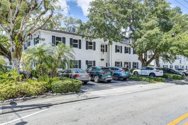 Las Olas Manor, 1280 SE 2nd Ct #1, Fort Lauderdale, Florida 33301, image 1