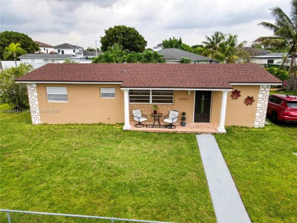 Newton Heights, 30211 SW 158th Rd, Leisure City, Florida 33033, image 3